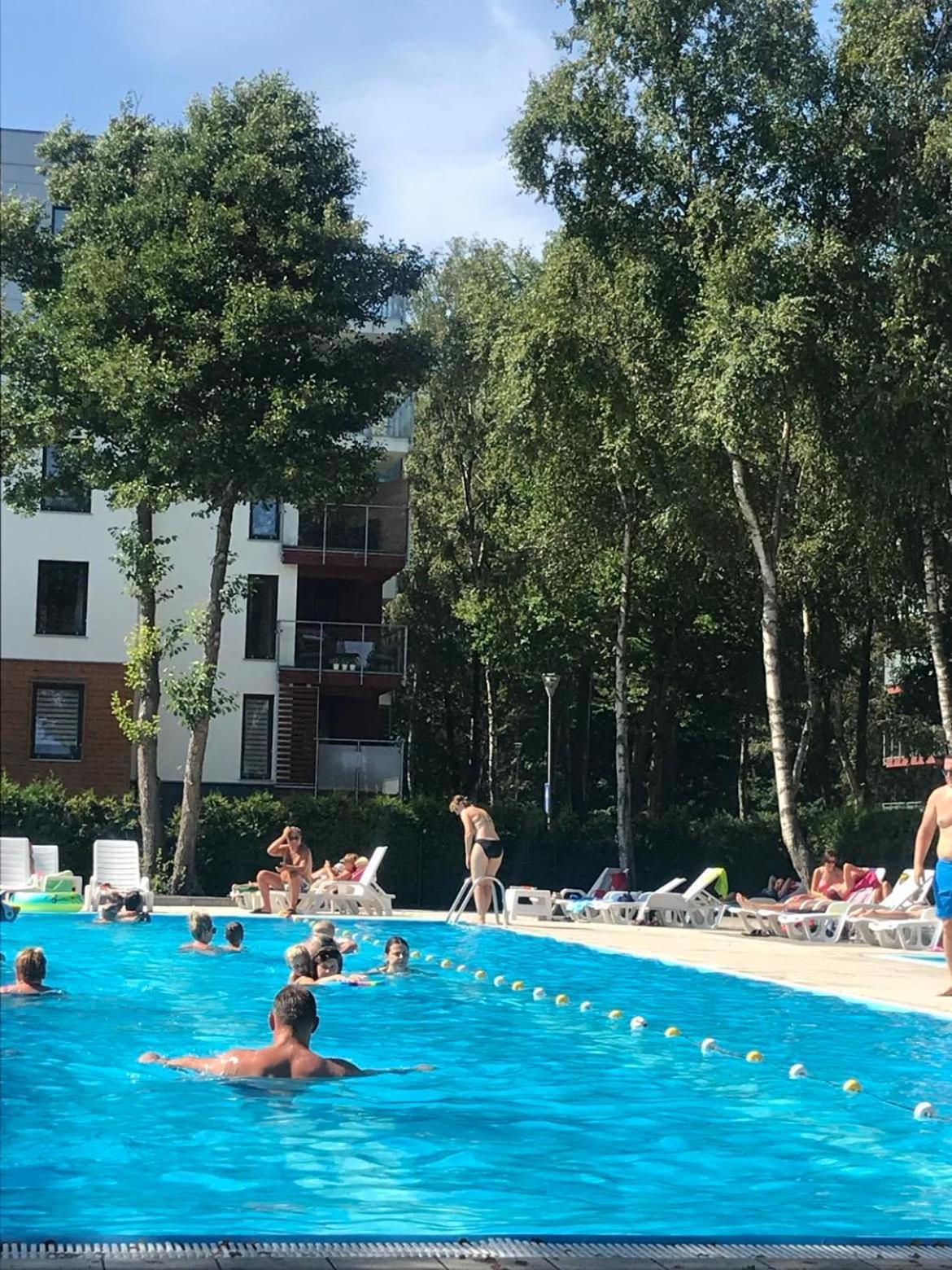 Ferienwohnung Apartament Polanki Z Basenem Blisko Plazy Kolberg Exterior foto
